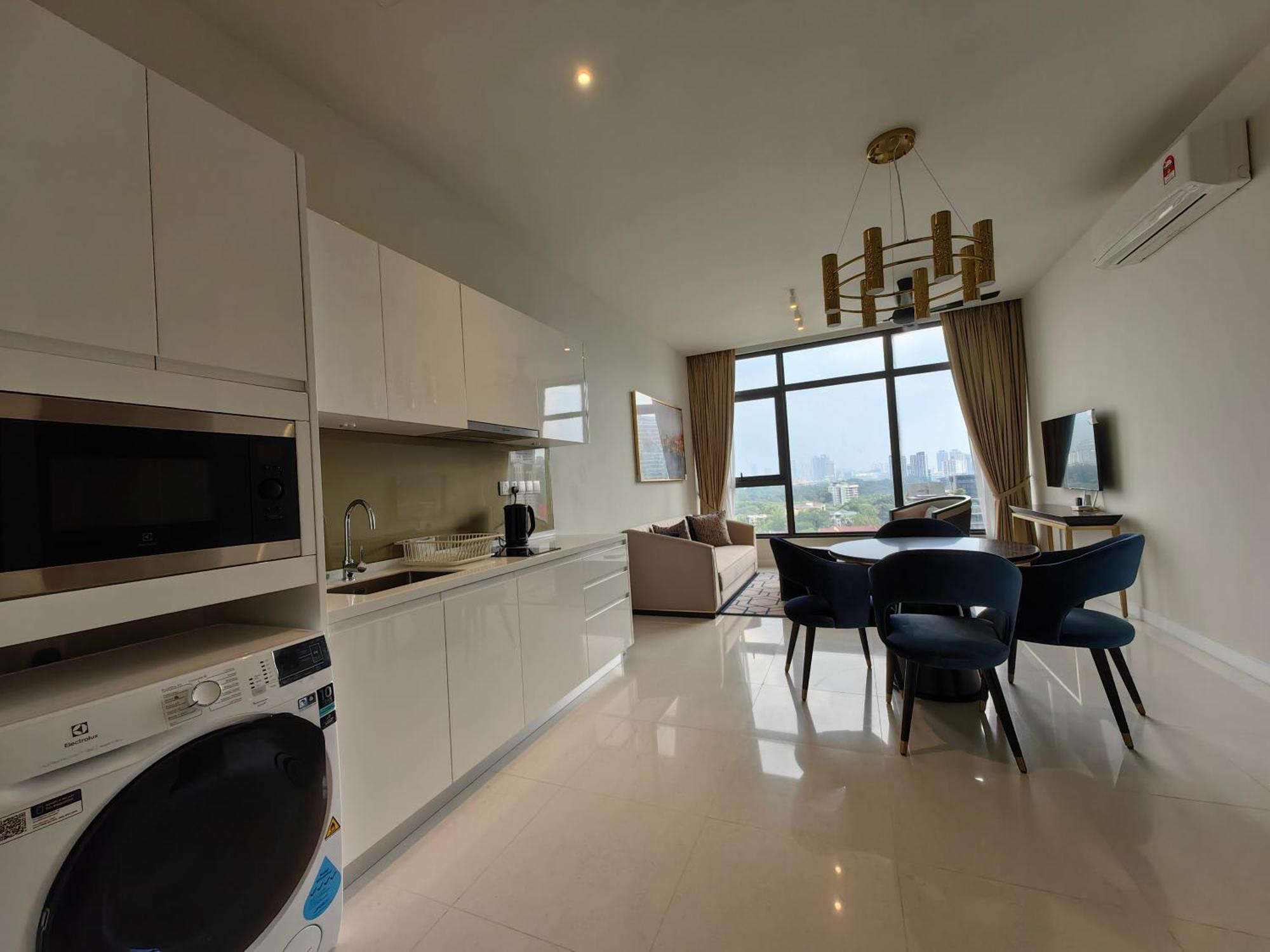 Pavillion Embassy Service Apartment By Autumn Suites Premium Stay Kuala Lumpur Exterior foto